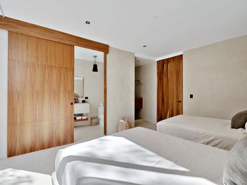 Impresionante Villa de 5 Recámaras en Excelente Ubicación – Amplia y de Diseño Increíble