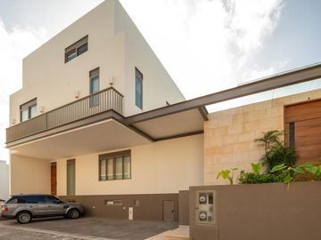 Casa en venta dentro de Laguna 1 Puerto Cancún
