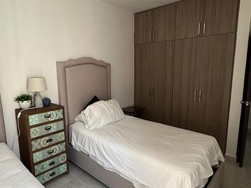 Buen Precio! Casa Remodelada de 2 dormitorios en venta en Playa del Carmen