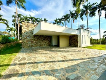 Hermosa Casa Campestre en Cerritos