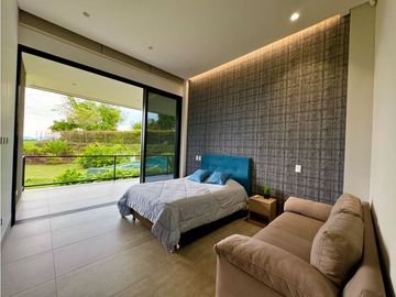 En este  espectacular inmueble podrás disfrutar de mucha naturaleza