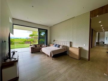 En este  espectacular inmueble podrás disfrutar de mucha naturaleza