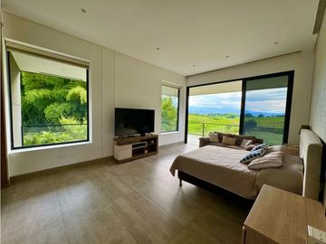 En este  espectacular inmueble podrás disfrutar de mucha naturaleza