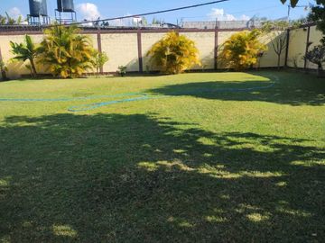 SE VENDE CASA CON TERRENO DE 600  MTS.