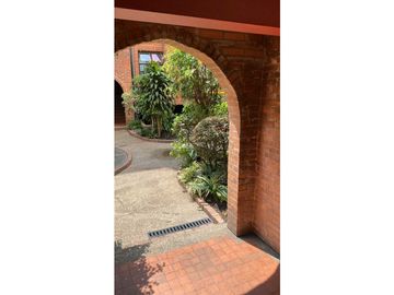 SE VENDE HERMOSO APARTAMENTO EN QUINTA PAREDES