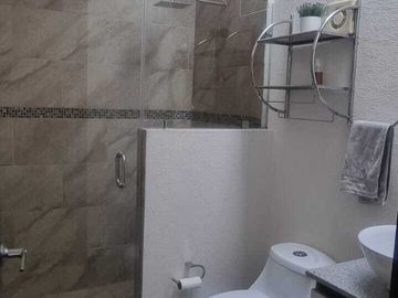 Se Vende o Renta Casa en Villa Toscana III