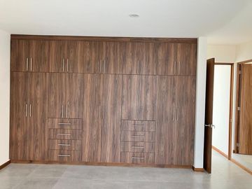 Casa NUEVA en VENTA en Defensores de Puebla, Morelia