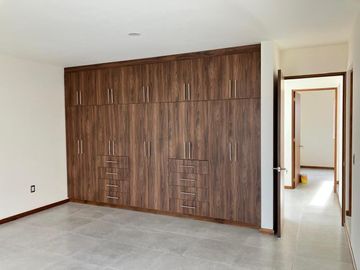 Casa NUEVA en VENTA en Defensores de Puebla, Morelia