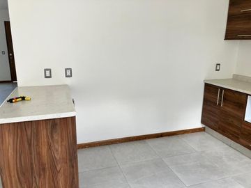 Casa NUEVA en VENTA en Defensores de Puebla, Morelia