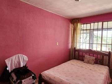 VENTA DE CASA PARA REMODELAR EN  TLAHUAC, A UNOS METROS DEL METRO LOS OLIVOS