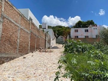 Terrenos residenciales en Privada Polaris- Burocratas, en Venta