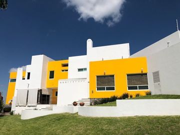 RESIDENCIA en Venta en Marfil Alto