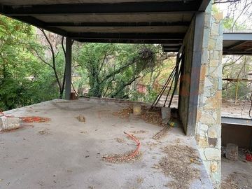Casa EN VENTA (en obra negra)MARFIL
