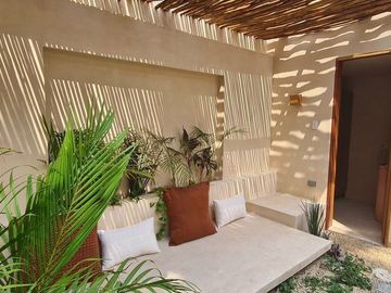 Casa en venta totalmente restaurada a 2 cuadras de la calle 60 en Mérida Yucatán