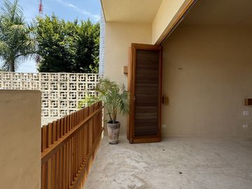 Casa en venta totalmente restaurada a 2 cuadras de la calle 60 en Mérida Yucatán