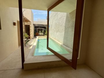 Casa en venta totalmente restaurada a 2 cuadras de la calle 60 en Mérida Yucatán