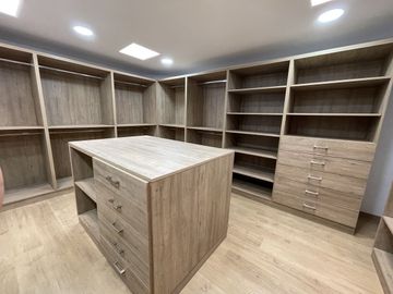 VENTA DE DEPARTAMENTO  EN LOMAS COUNTRY CLUB