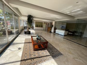 VENTA DE DEPARTAMENTO  EN LOMAS COUNTRY CLUB