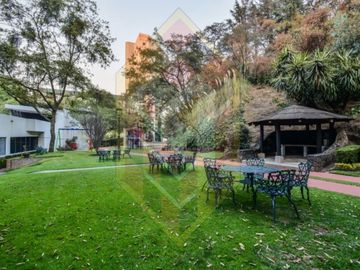 VENTA DE DEPARTAMENTO  EN LOMAS COUNTRY CLUB