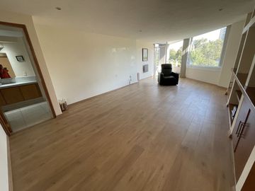 VENTA DE DEPARTAMENTO  EN LOMAS COUNTRY CLUB