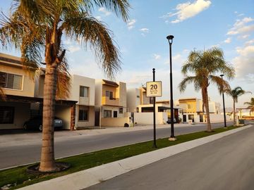 Casa en venta - Terralta
