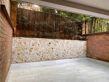 VENDO HERMOSA CASA EN SURAMERICA CERCA A TODO UNIDAD COMPLETA