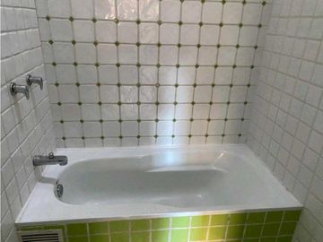VENDO HERMOSA CASA EN SURAMERICA CERCA A TODO UNIDAD COMPLETA