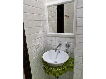 VENDO HERMOSA CASA EN SURAMERICA CERCA A TODO UNIDAD COMPLETA