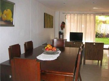 VENDO HERMOSA CASA EN SURAMERICA CERCA A TODO UNIDAD COMPLETA