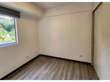 HERMOSO APARTAMENTO EN SABANETA SECTOR LAS LOMITAS UNIDAD COMPLETA