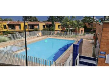 HERMOSA CASA EN SURAMERICA CERCA AL MALL PRINCIPAL UNIDAD COMPLETA