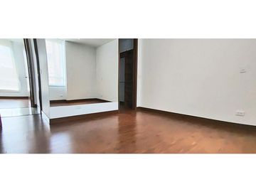 Vendo apto en perfecto estado Los Parras piso alto con buena vista