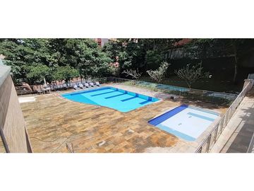 Vendo apto en perfecto estado Los Parras piso alto con buena vista