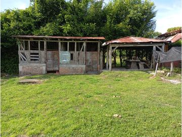 CHALET PARA LA VENTA  - TEBAIDA