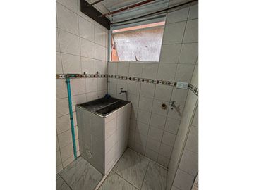 SE ARRIENDA HERMOSO APARTAMENTO CON ACABADOS MODERNOS