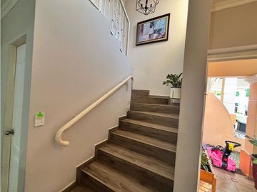 VILLA LUCRE / PASEO REAL / 3 HABITACIONES / cuarto emple / 2 NIVELES