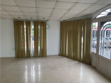 SE VENDE CASA EN VILLA BELEN.
