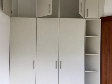 Venta casa La Armenia Quito, 3 dormitorios junto a Plaza comercial
