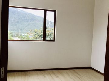 Venta casa tipo hacienda La Armenia -frente al cerro Ilaló
