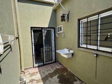 Casa PH en venta en Ituzaingo Norte