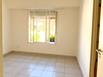 Departamento en venta de 2 dormitorios c/ cochera en Tandil