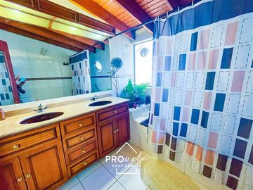 Casa en Venta en General Blanche / La Escuela