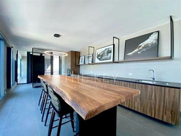 Departamento en Venta en Av. Presidente Riesco - Augusto Leguía