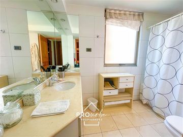 Departamento en Venta en Av.Bicentenario / Isabel Montt