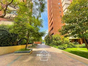 Departamento en Venta en Av.Bicentenario / Isabel Montt