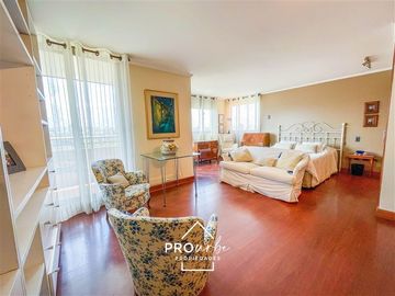 Departamento en Venta en Av.Bicentenario / Isabel Montt