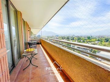 Departamento en Venta en Av.Bicentenario / Isabel Montt