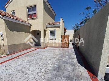 Casa en Venta en Condominio El Roble