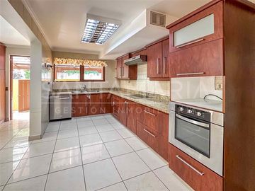 Casa en Venta en Fuente Piedra, Chiguayante
