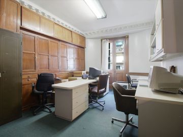 VENTA PISO-OFICINA 8 AMB URUGUAY Y CBA APTO CREDIT